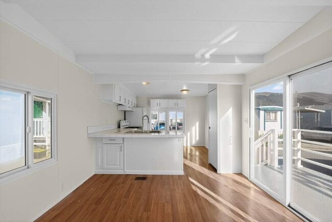 Building Photo - 349 3rd Ave