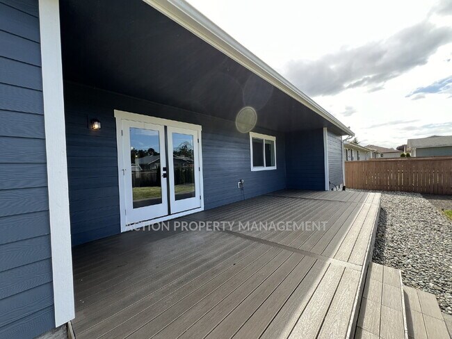 Building Photo - 3 bed 2 bath home in Sequim, close to everything