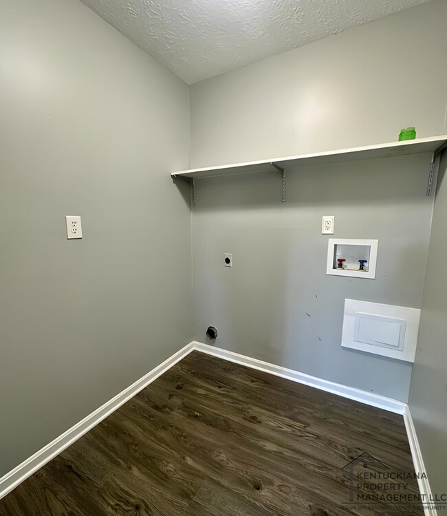 Building Photo - 3BR/2BA Home For Rent in Jtown!