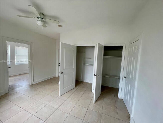 Building Photo - 1060 NW 47th St