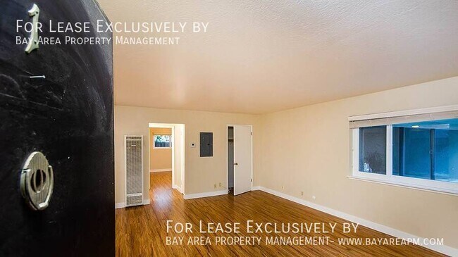 Building Photo - 129 Lorton Ave