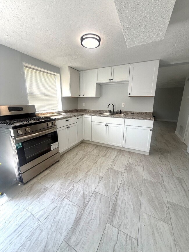 Building Photo - 3115 Bracken Woods Ln