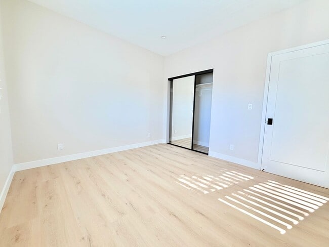 Building Photo - Verdura Street