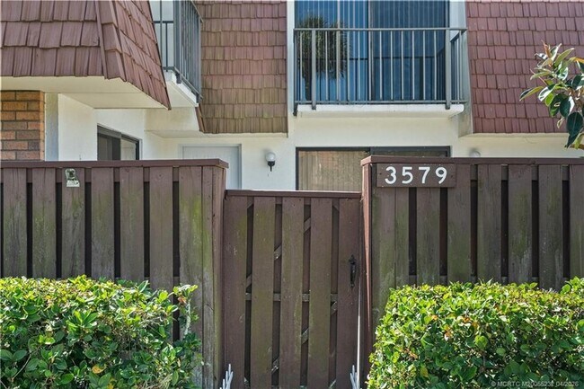 Building Photo - 3579 SW Sunset Trace Cir