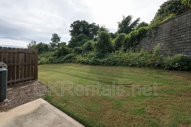 Building Photo - 3697 Acorn Dr