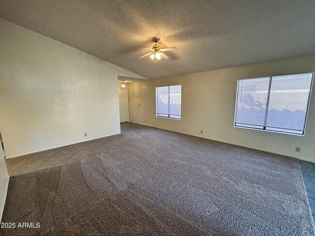 Building Photo - 85 S Crestview St