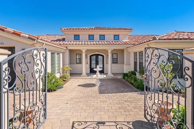 Building Photo - 5971 La Jolla Mesa Dr
