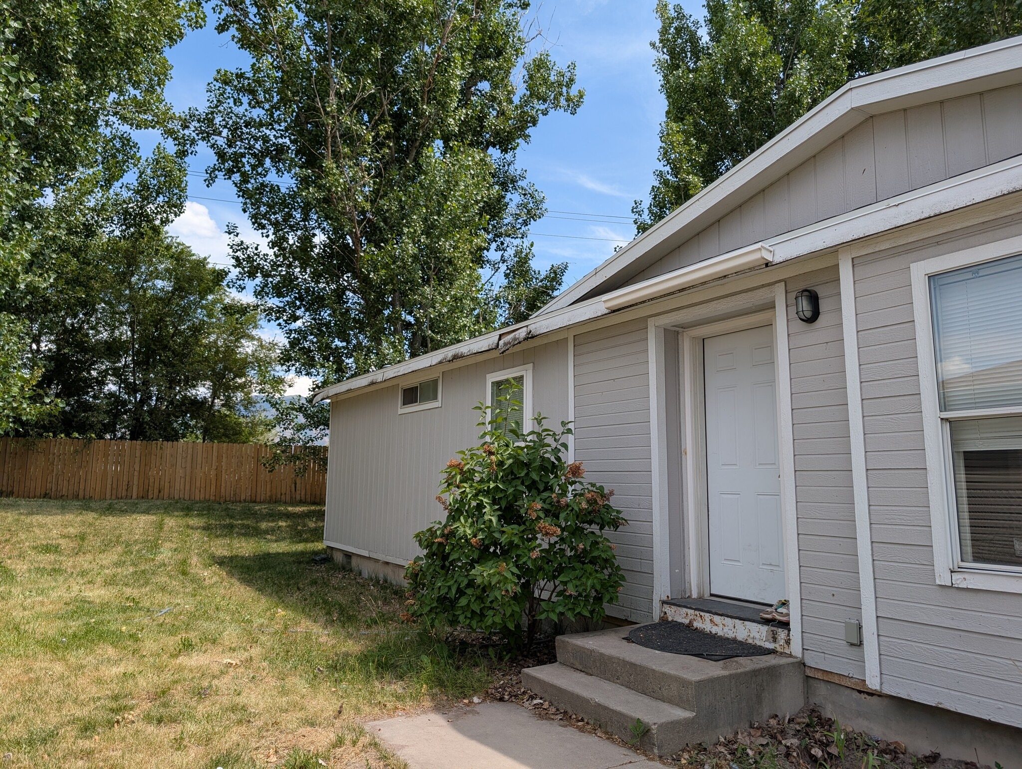 Building Photo - 1144 W Aspen Park Cir
