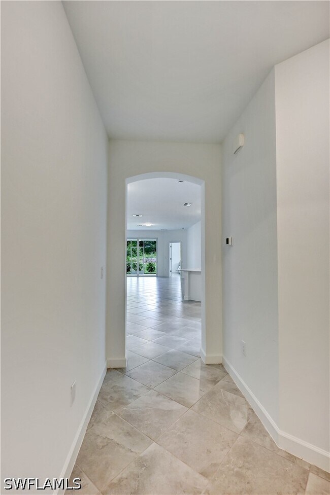 Building Photo - 20545 Hazelnut Ct