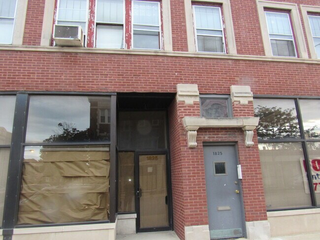 Primary Photo - 1825 E 79th St