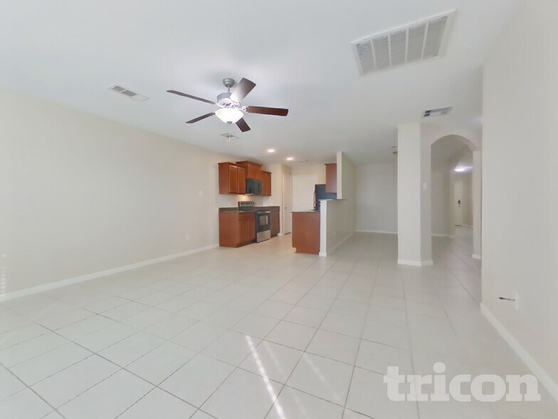 Building Photo - 680 Totem Trail Dr