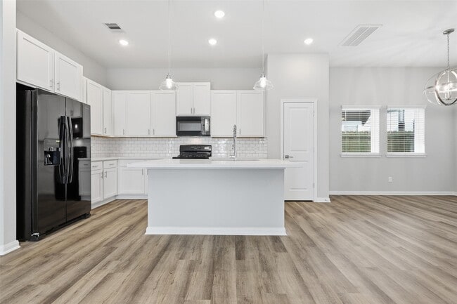 Building Photo - 9912 A Clark Rd