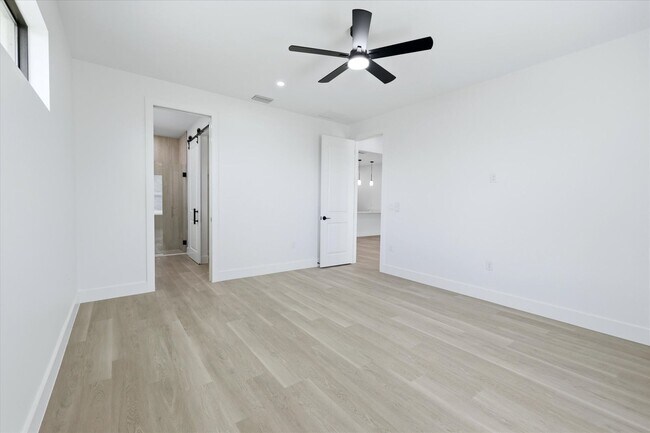 Building Photo - Luxury Duplex for Rent in Burnt Store Meadows, Punta Gorda**Reduced Rental Period Incentive**