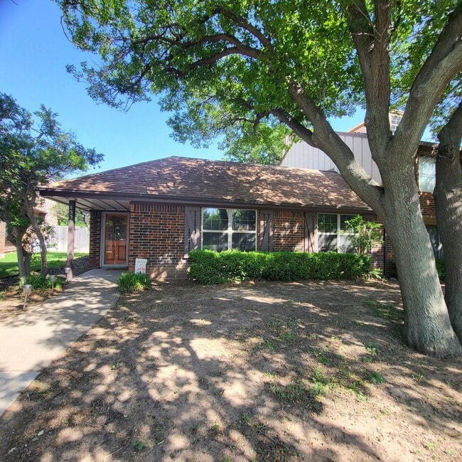 Building Photo - Furnished Rental for Lease