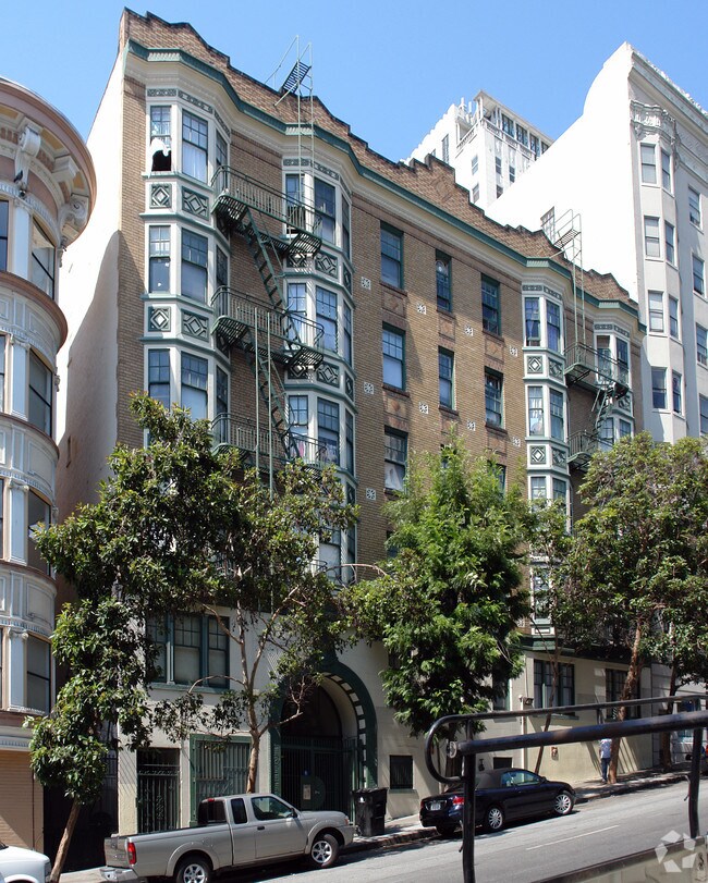 Building Photo - Sierra Madre Apartments