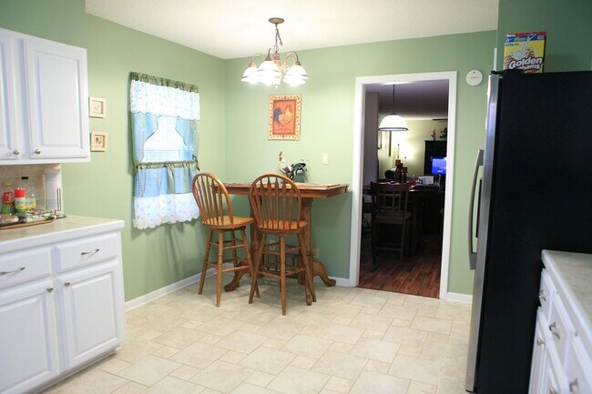 Building Photo - 109 Thomas Dr