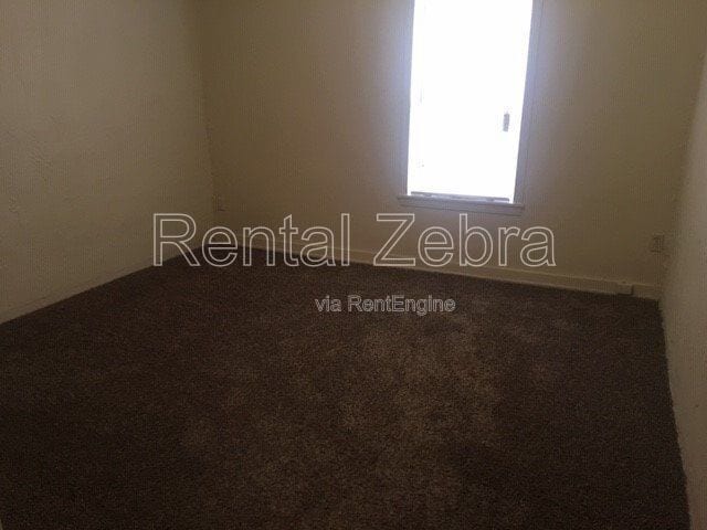 Building Photo - 104 E Donna Dr