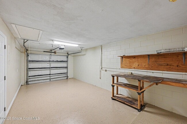 Building Photo - 2850 Starlight Dr