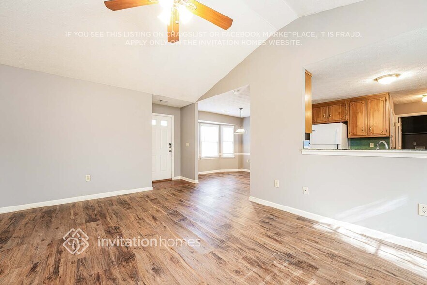 Building Photo - 825 Rambling Rose Ct NW