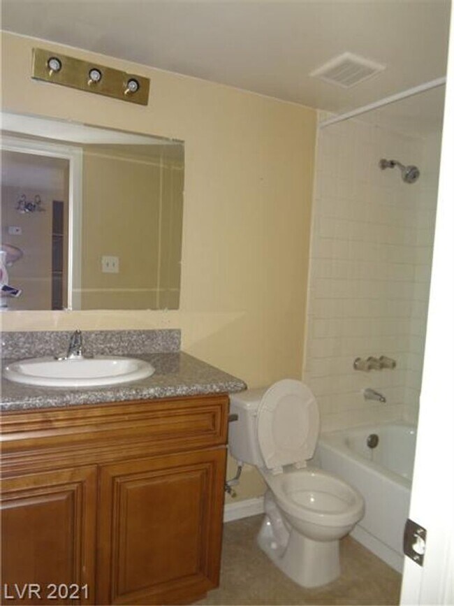 Building Photo - 5456 Cabeza Dr