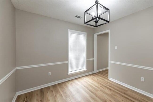 Building Photo - 9102 Valkrie Ln