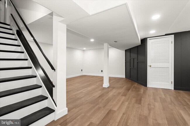 Building Photo - 517 Winters Ln