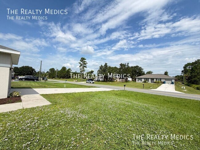 Building Photo - 2481 San Filippo Dr SE