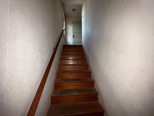 Building Photo - FOR SALE: Low Money Down Rental Opportunity