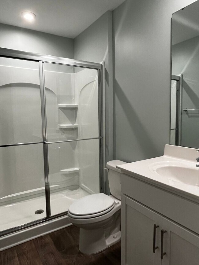 Building Photo - Ultra Spacious Living in Lake Tyler Subdivision
