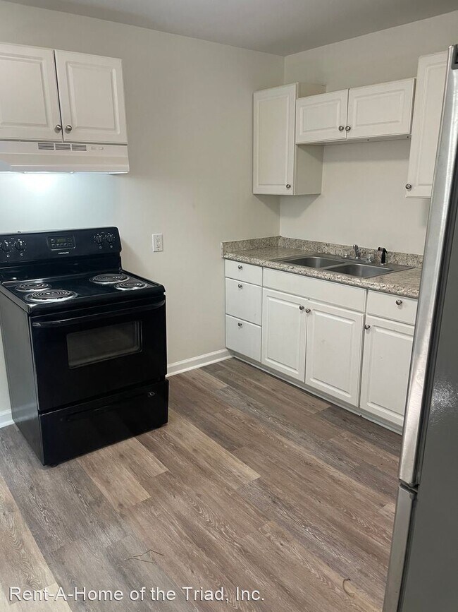 Building Photo - 3 br, 1 bath House - 1405 Bethlehem Lane