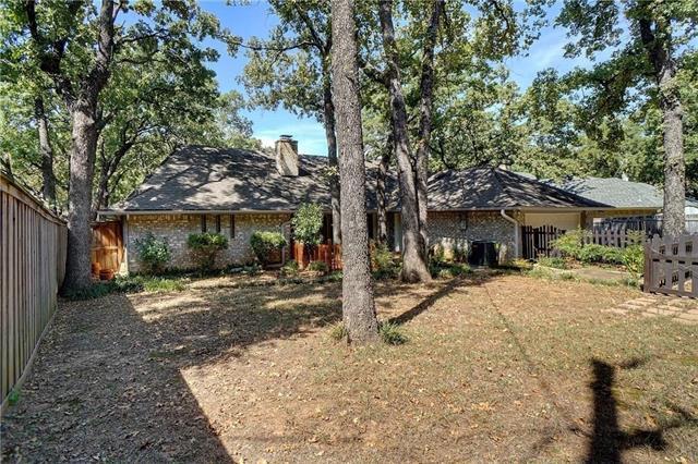 Building Photo - 5705 Royal Club Dr