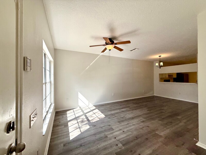 Building Photo - 1238 Standridge Dr