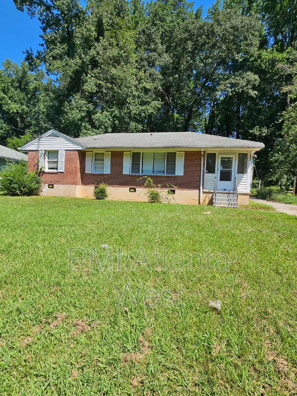 Primary Photo - 418 Thaxton Dr SE