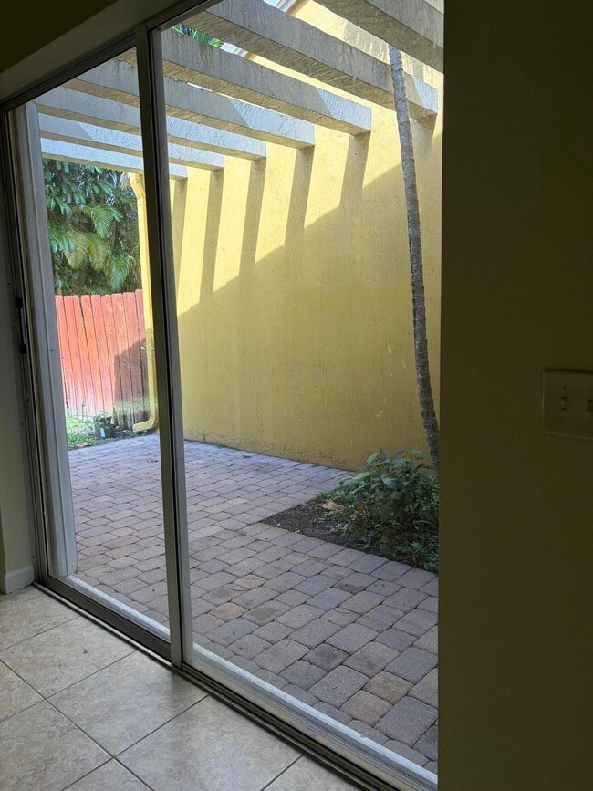 Building Photo - 4171 Gulfstream Rd