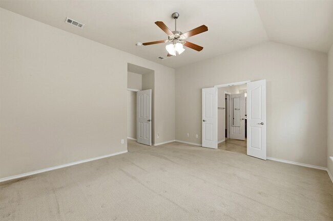 Building Photo - 9028 Manana St