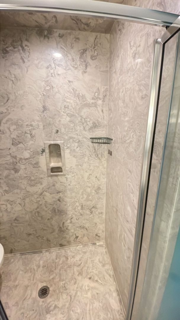 Building Photo - 3 BD 2 BA Home in the Bayou View School Di...