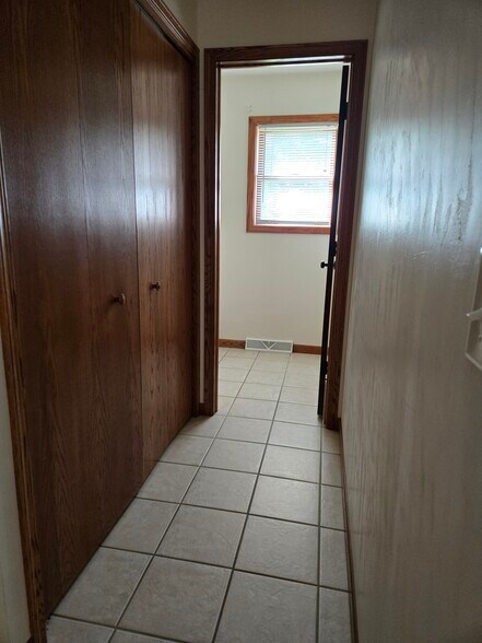 Building Photo - W3132 Glenbrooke Ct