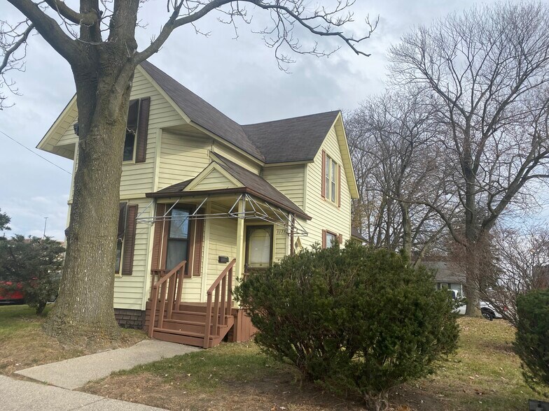 Building Photo - 1175 Mason St