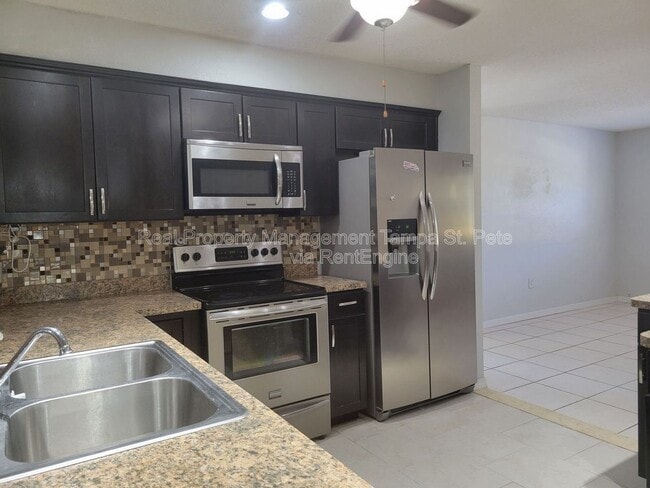 Building Photo - 12387 Seagate St
