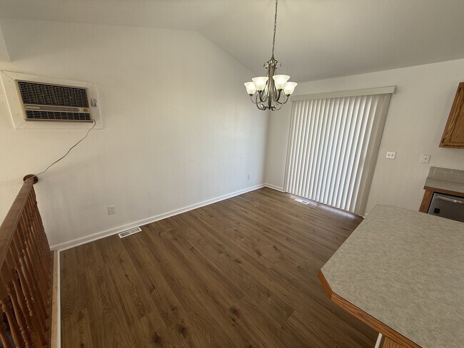 Building Photo - 4541 Dinosaur Ct