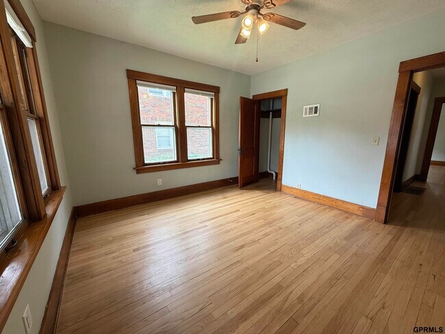 Building Photo - 824 N 47th St