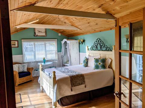 Building Photo - 43 Riverside St