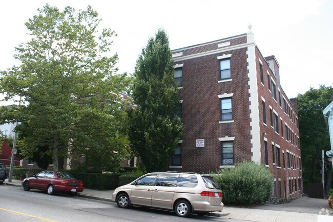 Building Photo - Parkway Manor Apartments