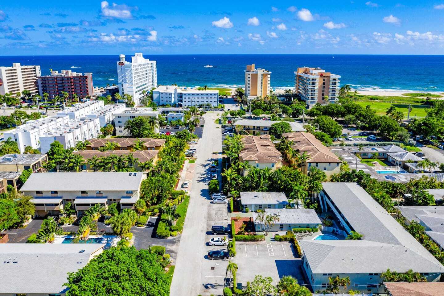 Building Photo - 3230 NE 13th St