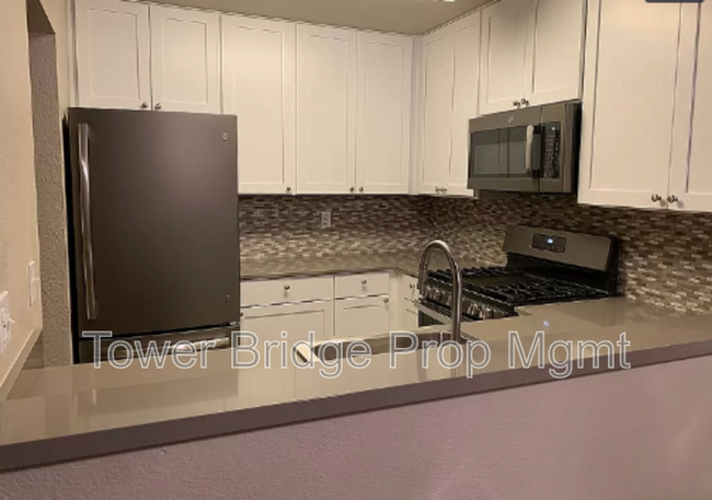 Building Photo - 11150 Trinity River Dr
