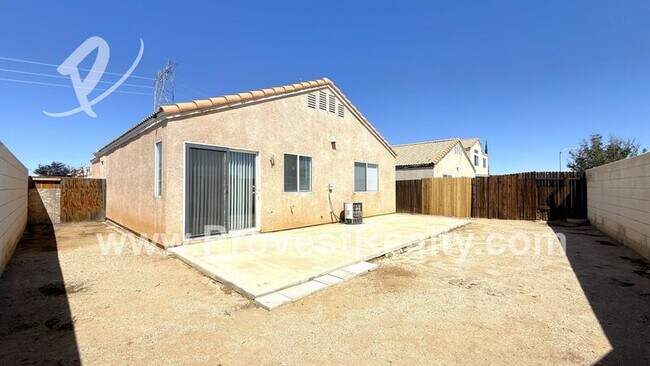 Building Photo - 13591 Monterey Way