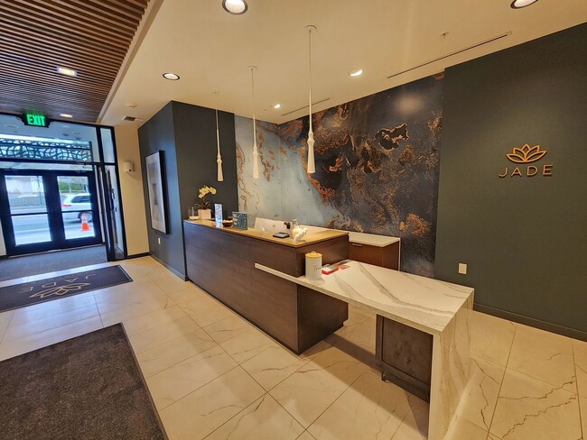 Building Photo - Brand New Urban One Bedroom Condo in Totem...