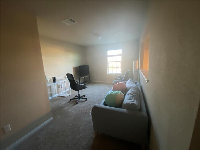 Building Photo - 11125 Furrow Hill Dr