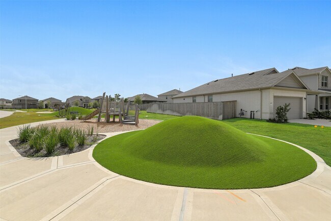 Building Photo - 16910 Elm Grove Road