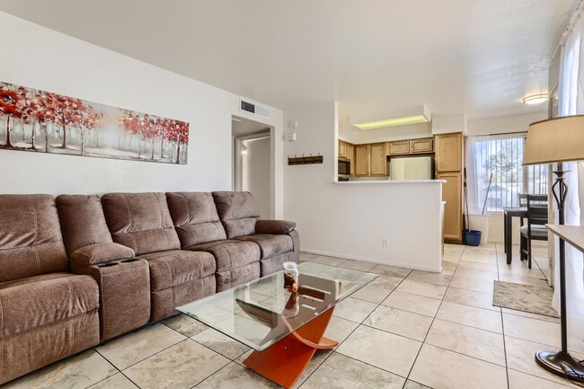 Building Photo - FULLY FURNISHED 2 bedroom condo near UNLV!
